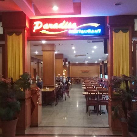 Utama Hotell Batam Exteriör bild