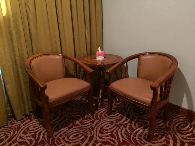 Utama Hotell Batam Exteriör bild