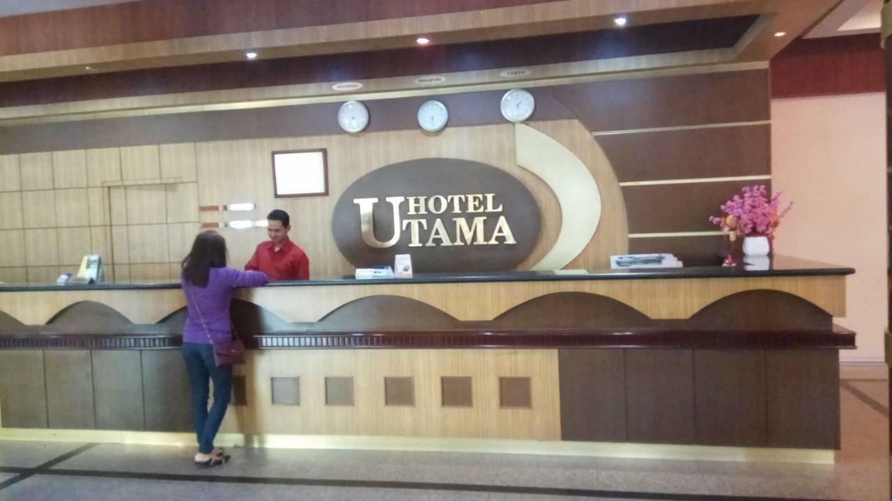 Utama Hotell Batam Exteriör bild